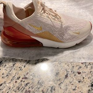 Nike Womens Air Max 270 'Light Cream' Marathon